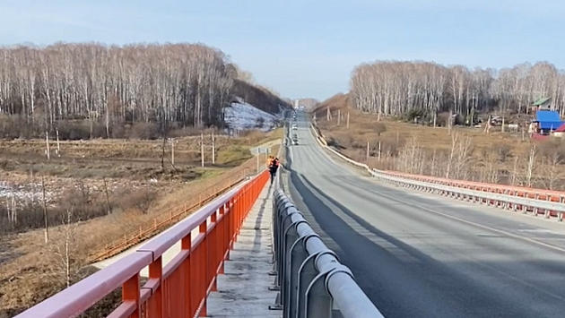 Мост через реку Издревая Новосибирская область